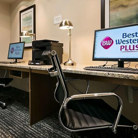 Best Western Plus Chestermere Hotel Exteriör bild