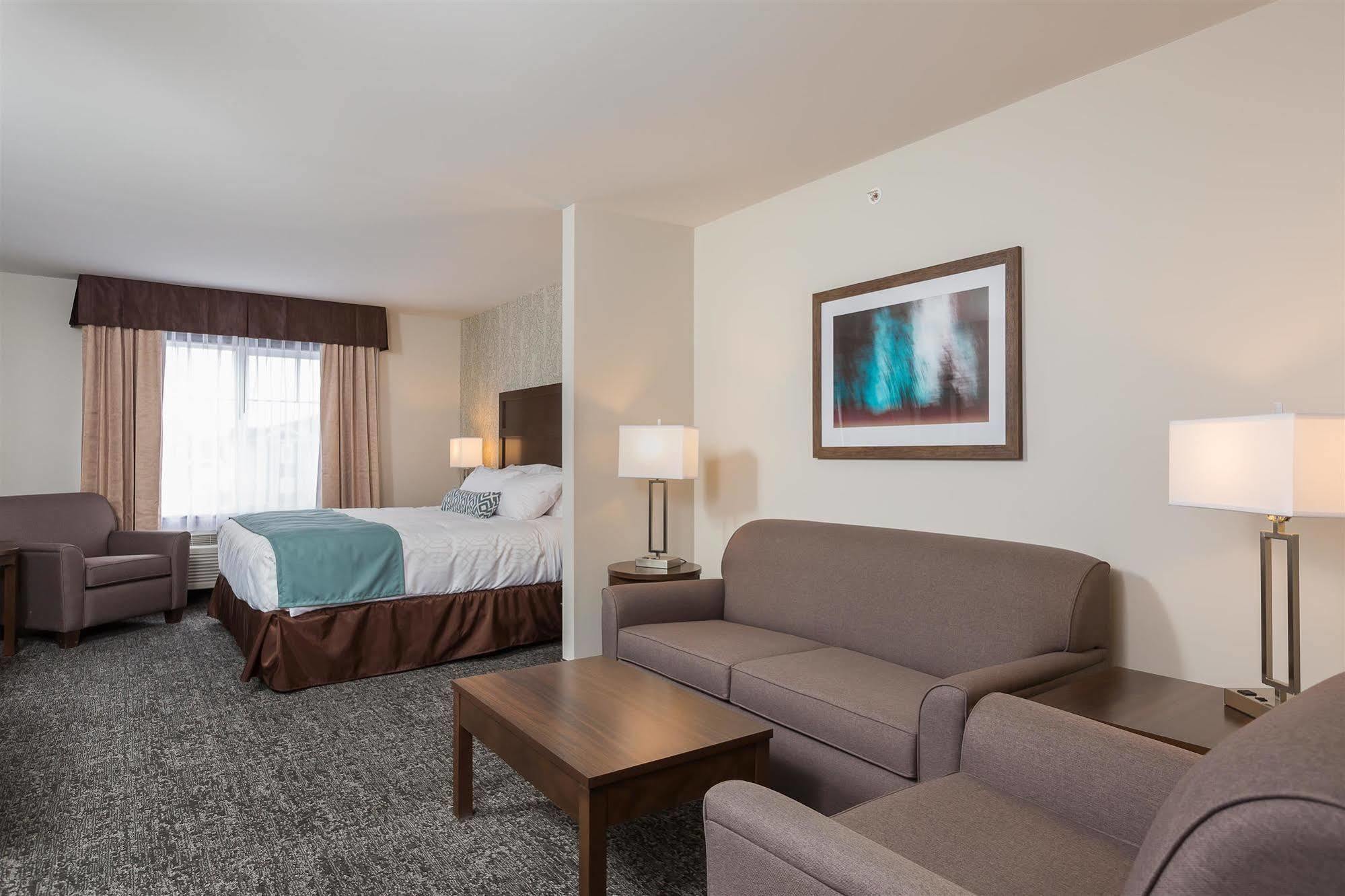 Best Western Plus Chestermere Hotel Exteriör bild