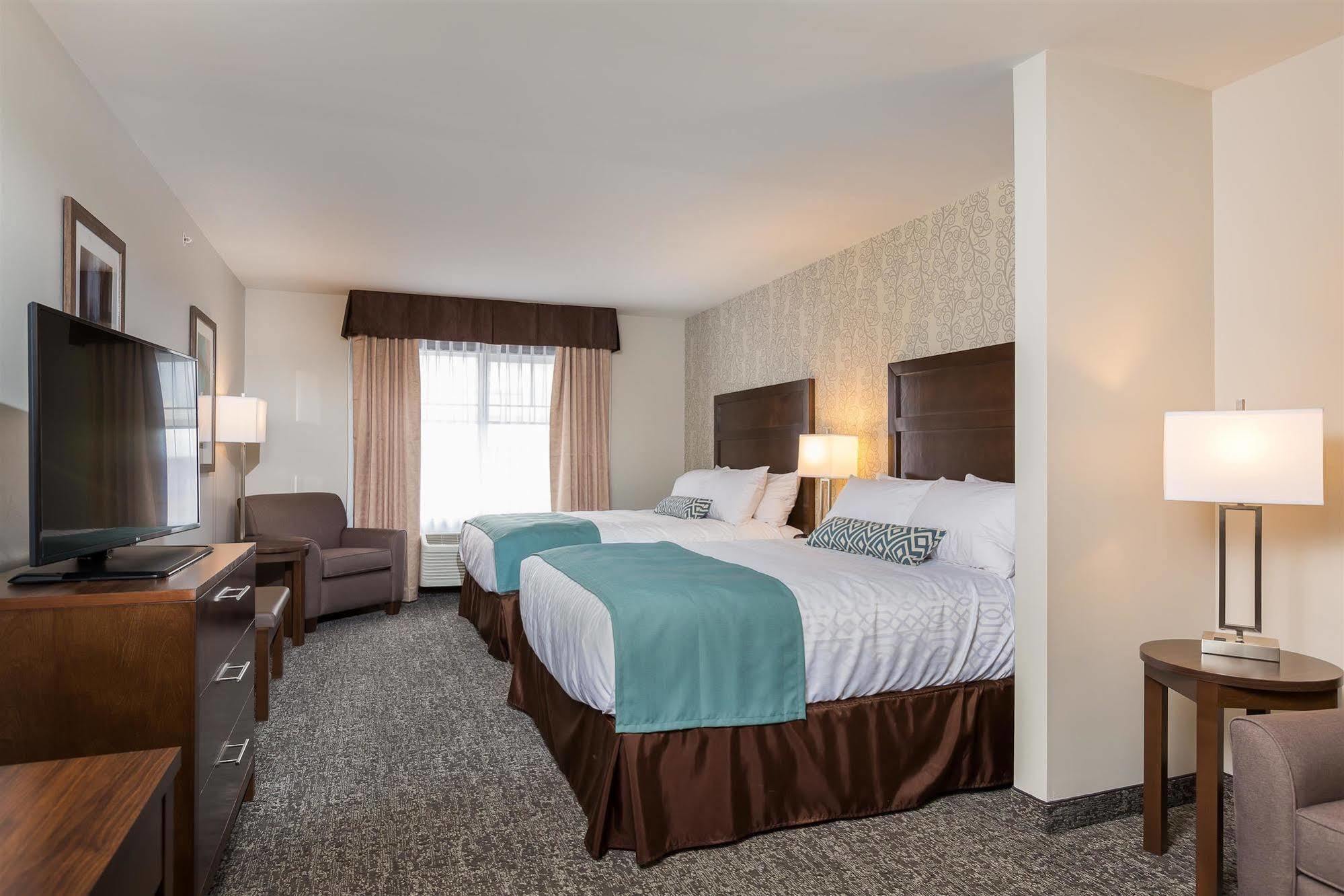 Best Western Plus Chestermere Hotel Exteriör bild