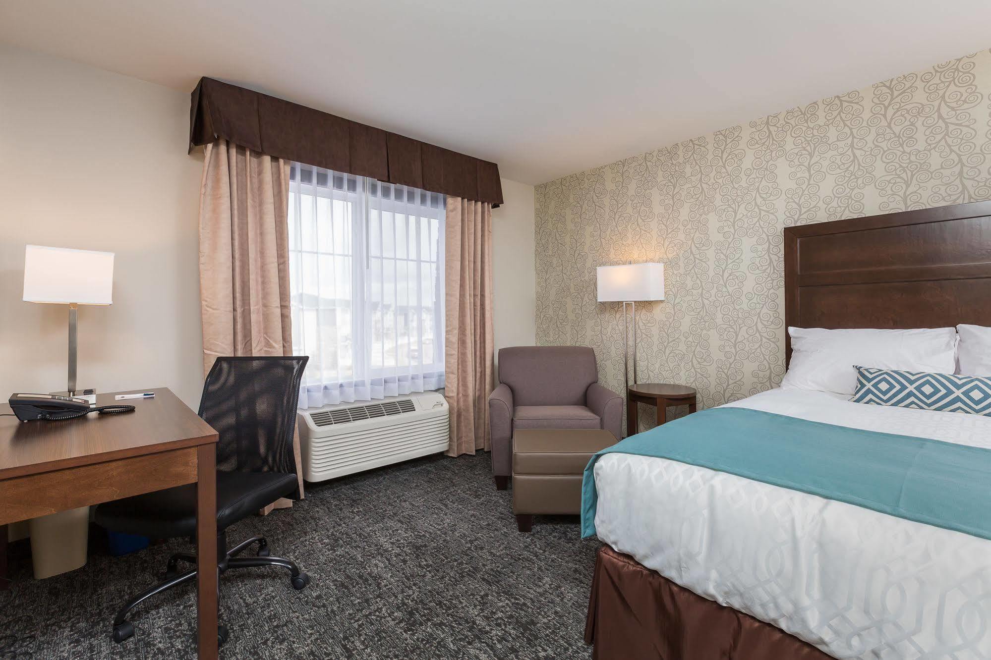 Best Western Plus Chestermere Hotel Exteriör bild